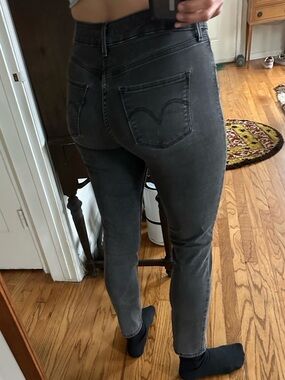 Levi’s classic mid rise skinny 6 black